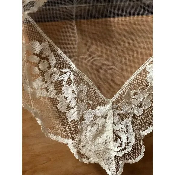 Womens Wedding Bridal Veil 2 Tiers Lace White Vintage